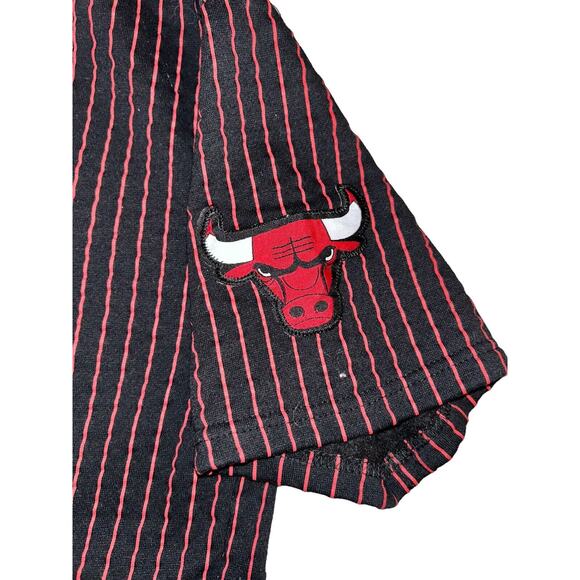 VTG NBA Bulls Hooded Shirt Jacket Mens L Black Red Striped Spellout Arm Patch - Picture 4 of 7
